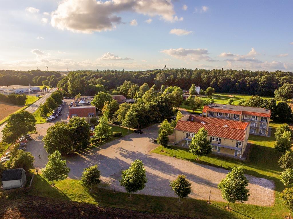 Fjelsted Skov Hotel & Konference Ejby  Екстер'єр фото